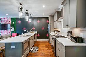 Close to the Gulch - Book Today