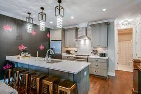 Close to the Gulch - Book Today