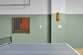 Near Gulch 12 South Book Luxury Now