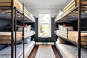 Near Gulch 12 South Book Luxury Now