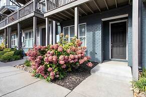 Near Gulch 12 South Book Luxury Now