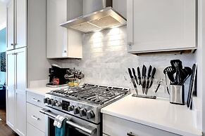 Near Gulch 12 South Book Luxury Now