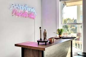 Near Gulch 12 South Book Luxury Now