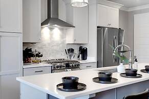 Near Gulch 12 South Book Luxury Now