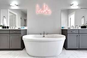 Near Gulch 12 South Book Luxury Now