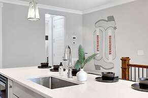 Near Gulch 12 South Book Luxury Now