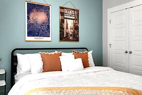 Near Gulch 12 South Book Luxury Now