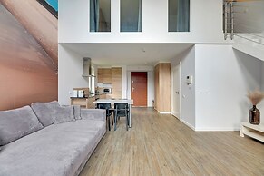 Waterlane Riverside - SPA, Pool, Gym & Parking by Downtown Apartments