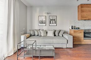 Waterlane Riverside - SPA, Pool, Gym & Parking by Downtown Apartments