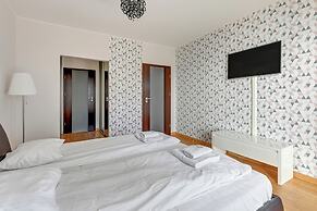 Waterlane Riverside - SPA, Pool, Gym & Parking by Downtown Apartments