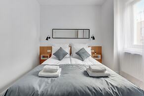 Waterlane Riverside - SPA, Pool, Gym & Parking by Downtown Apartments