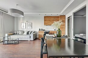 Waterlane Riverside - SPA, Pool, Gym & Parking by Downtown Apartments