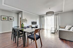 Waterlane Riverside - SPA, Pool, Gym & Parking by Downtown Apartments