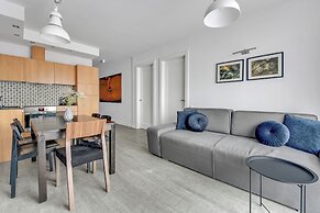 Waterlane Riverside - SPA, Pool, Gym & Parking by Downtown Apartments