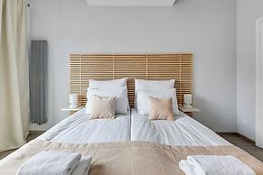 Waterlane Riverside - SPA, Pool, Gym & Parking by Downtown Apartments