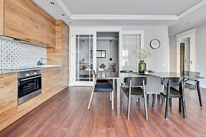 Waterlane Riverside - SPA, Pool, Gym & Parking by Downtown Apartments