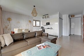 Waterlane Riverside - SPA, Pool, Gym & Parking by Downtown Apartments