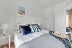 Waterlane Riverside - SPA, Pool, Gym & Parking by Downtown Apartments