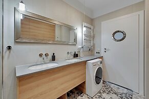 Waterlane Riverside - SPA, Pool, Gym & Parking by Downtown Apartments