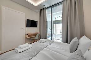 Waterlane Riverside - SPA, Pool, Gym & Parking by Downtown Apartments