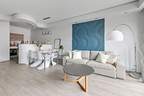 Waterlane Riverside - SPA, Pool, Gym & Parking by Downtown Apartments