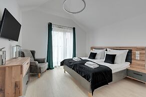 Waterlane Riverside - SPA, Pool, Gym & Parking by Downtown Apartments