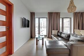 Waterlane Riverside - SPA, Pool, Gym & Parking by Downtown Apartments