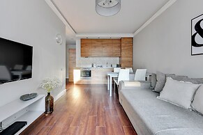 Waterlane Riverside - SPA, Pool, Gym & Parking by Downtown Apartments