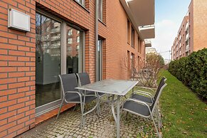 Waterlane Riverside - SPA, Pool, Gym & Parking by Downtown Apartments