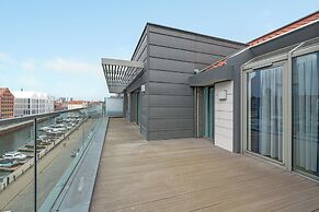 Waterlane Riverside - SPA, Pool, Gym & Parking by Downtown Apartments