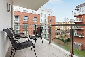 Waterlane Riverside - SPA, Pool, Gym & Parking by Downtown Apartments