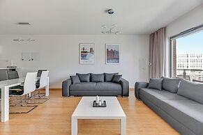 Waterlane Riverside - SPA, Pool, Gym & Parking by Downtown Apartments