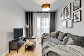 Waterlane Riverside - SPA, Pool, Gym & Parking by Downtown Apartments