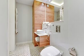 Waterlane Riverside - SPA, Pool, Gym & Parking by Downtown Apartments