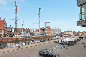 Waterlane Riverside - SPA, Pool, Gym & Parking by Downtown Apartments