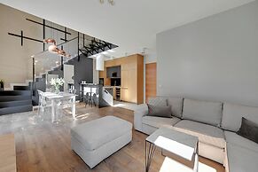 Waterlane Riverside - SPA, Pool, Gym & Parking by Downtown Apartments