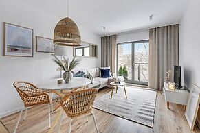 Waterlane Riverside - SPA, Pool, Gym & Parking by Downtown Apartments