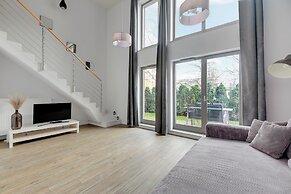 Waterlane Riverside - SPA, Pool, Gym & Parking by Downtown Apartments