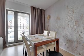 Waterlane Riverside - SPA, Pool, Gym & Parking by Downtown Apartments