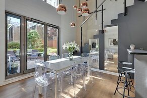 Waterlane Riverside - SPA, Pool, Gym & Parking by Downtown Apartments