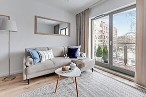 Waterlane Riverside - SPA, Pool, Gym & Parking by Downtown Apartments