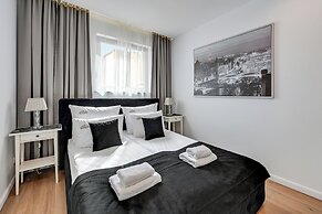 Waterlane Riverside - SPA, Pool, Gym & Parking by Downtown Apartments