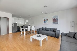 Waterlane Riverside - SPA, Pool, Gym & Parking by Downtown Apartments