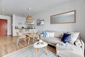 Waterlane Riverside - SPA, Pool, Gym & Parking by Downtown Apartments