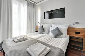 Waterlane Riverside - SPA, Pool, Gym & Parking by Downtown Apartments