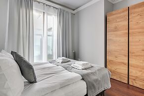 Waterlane Riverside - SPA, Pool, Gym & Parking by Downtown Apartments