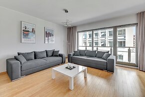 Waterlane Riverside - SPA, Pool, Gym & Parking by Downtown Apartments