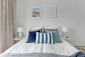 Waterlane Riverside - SPA, Pool, Gym & Parking by Downtown Apartments