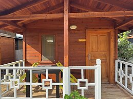 Karaöz Ada Bungalows & Villa
