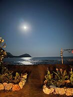 Karaöz Ada Bungalows & Villa